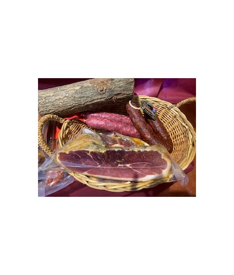 Lote 3 embutido de León: Jamón bodega+Chorizo extra+Salchichón